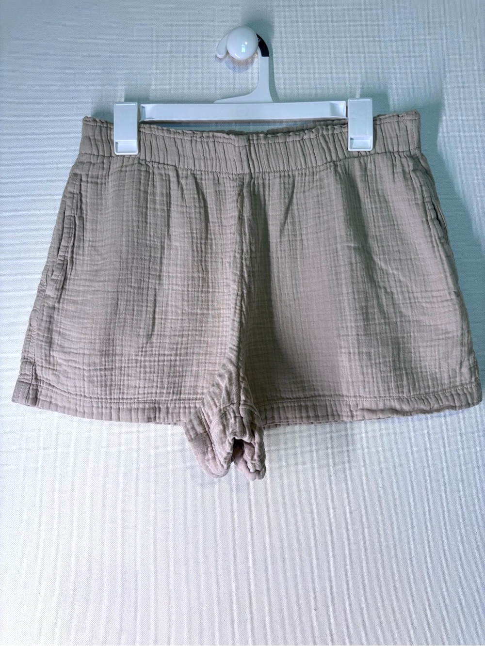 GAP Light Beige Women's Linen Style Shorts with Elastic Waistband